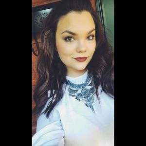 Meet your Posher, Kayla